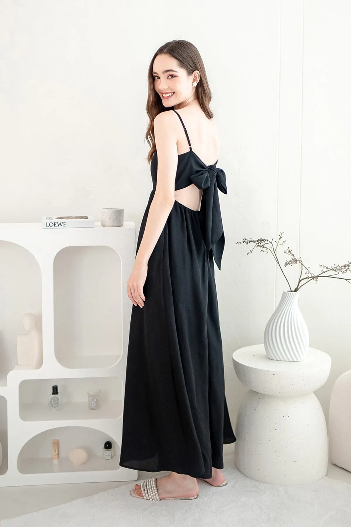 AMOUR TIE-BACK MAXI DRESS IN BLACK