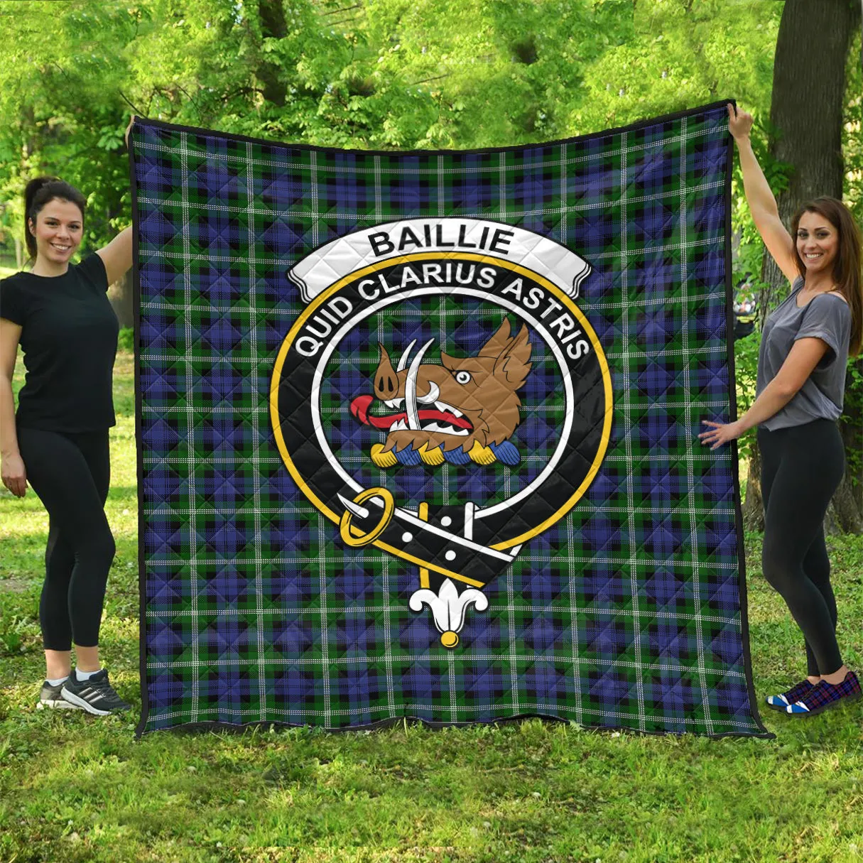 Baillie (Bailey) Tartan Quilt with Family Crest