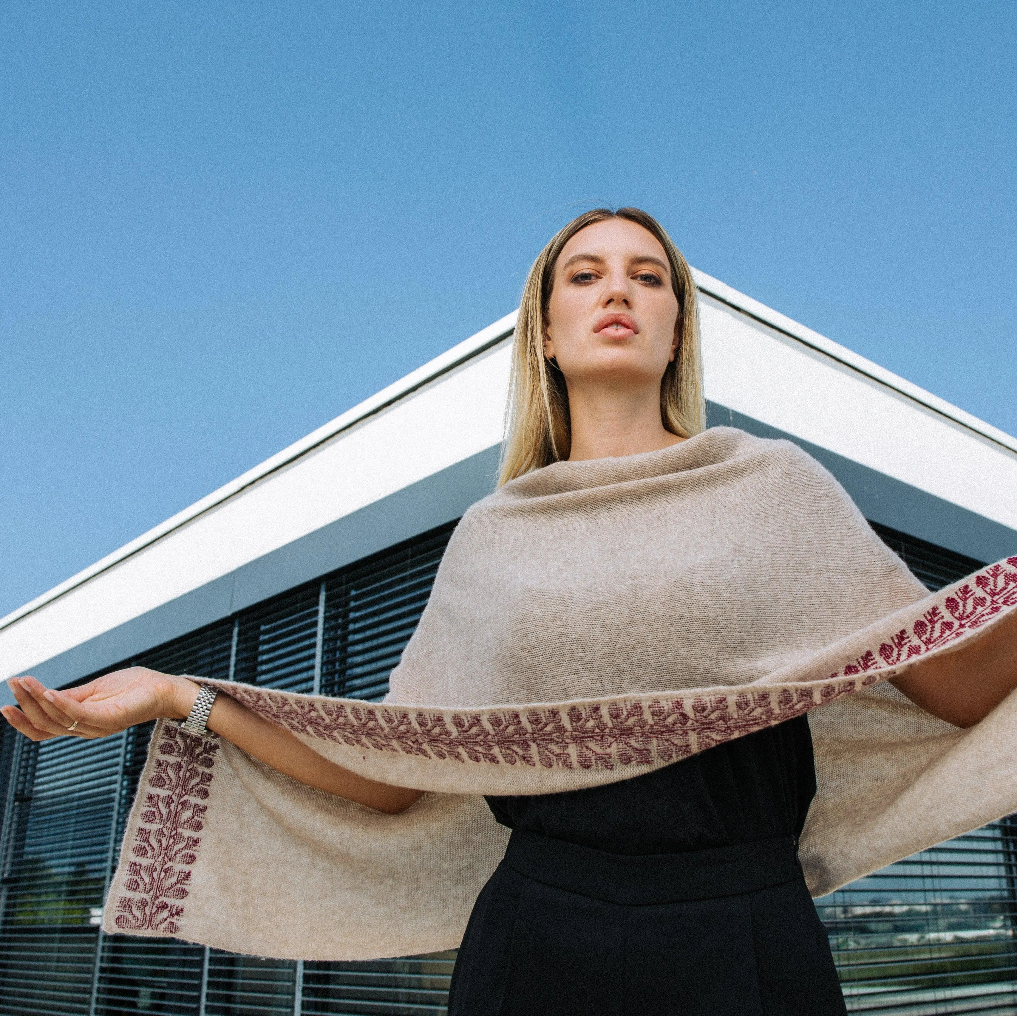 BEIGE CASHMERE PONCHO