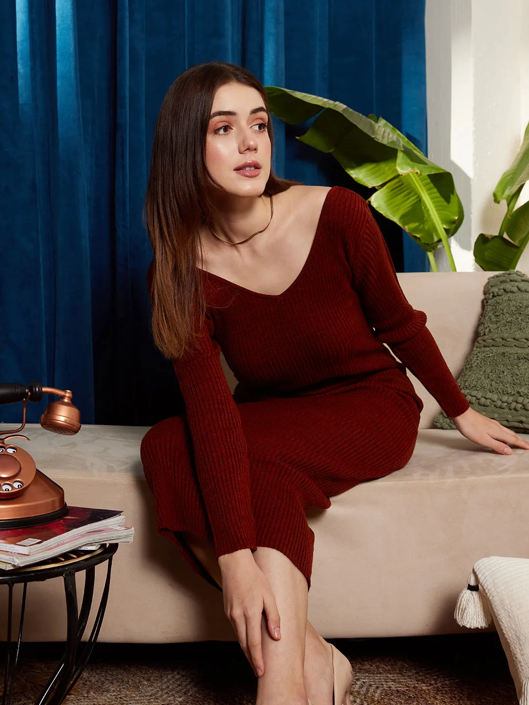 Berrylush Women Solid Maroon V-Neck Acrylic Long Sleeves Straight Hem Knitted Bodycon Midi Sweater Dress