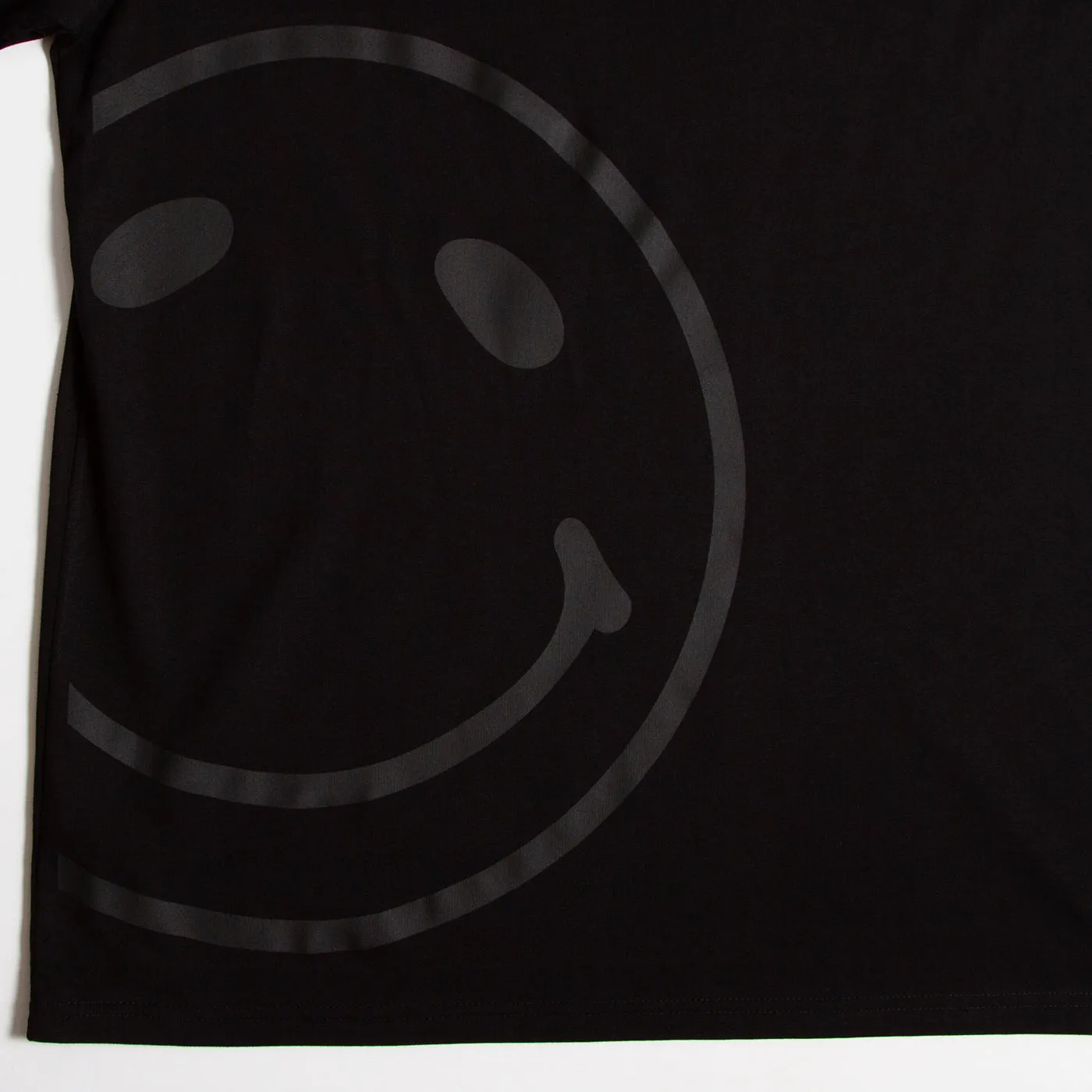 Black On Black Side Smiley - Tshirt - Black