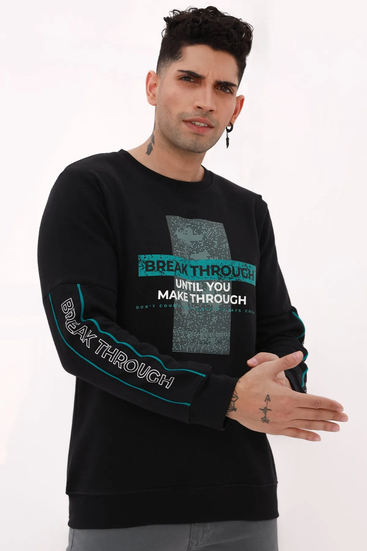 Breakthrough Printed Black Sweatshirt - W22 - MSW043R