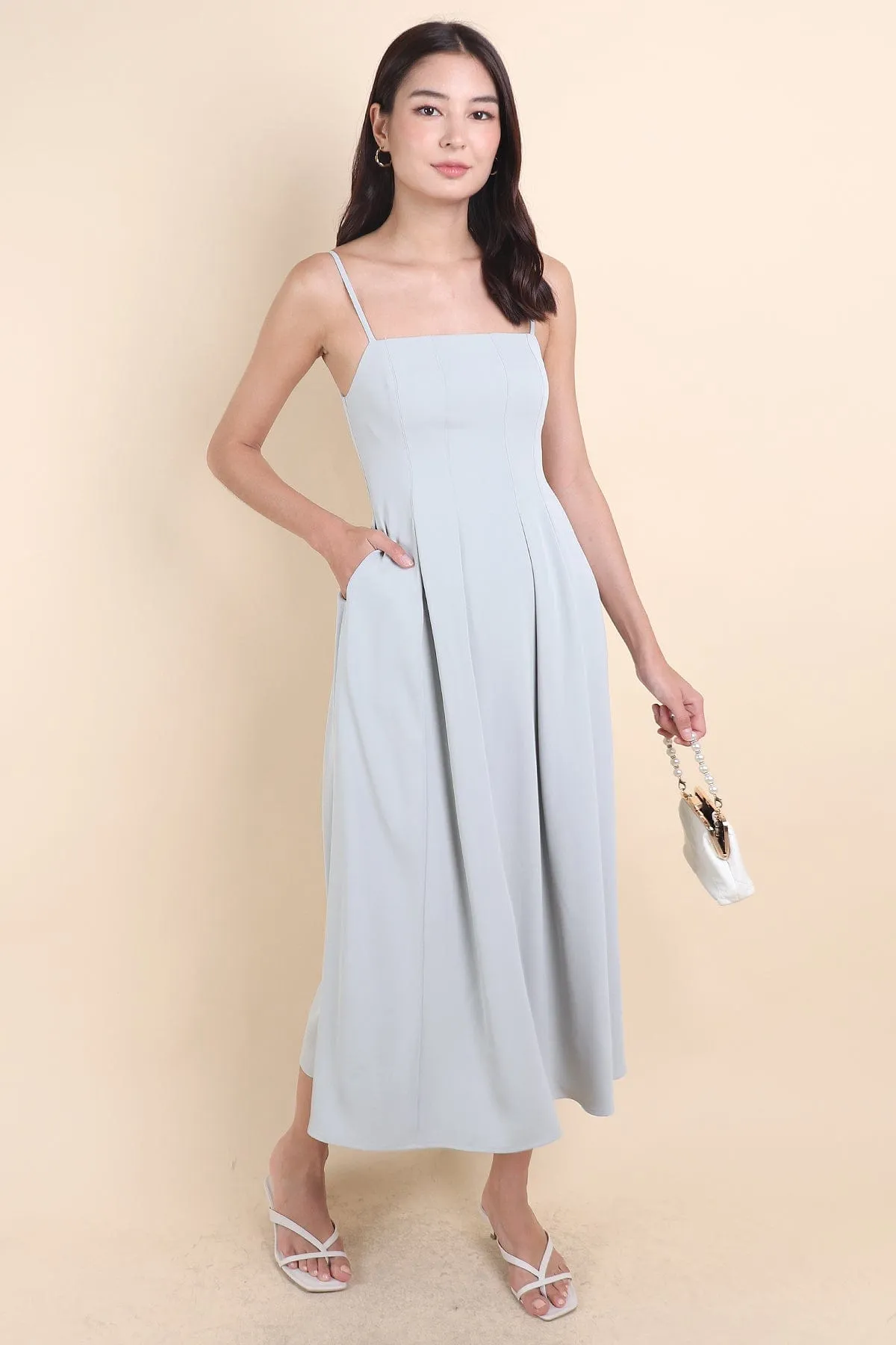 ENCHATE PLEATED MAXI DRESS IN MINT BLUE