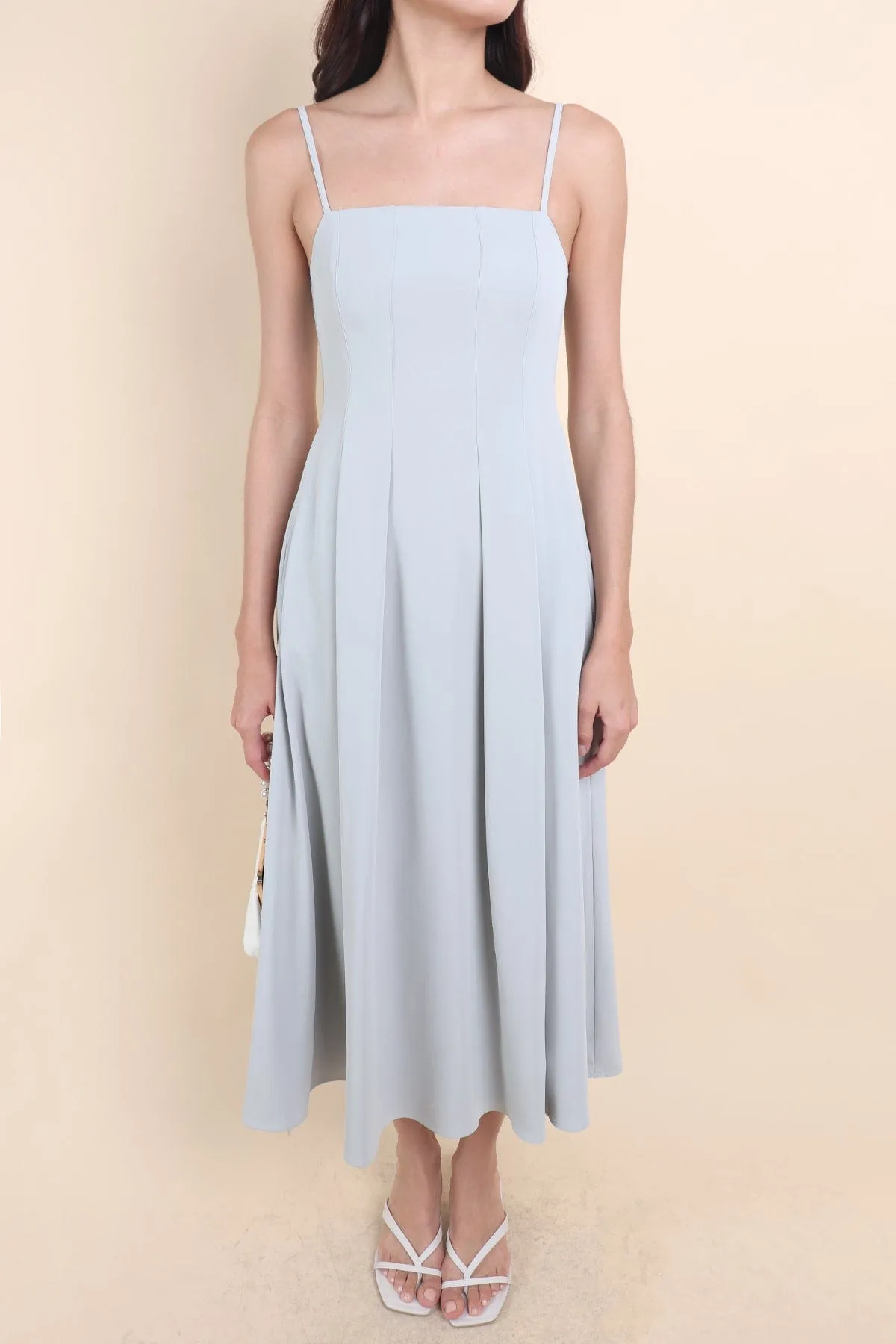 ENCHATE PLEATED MAXI DRESS IN MINT BLUE