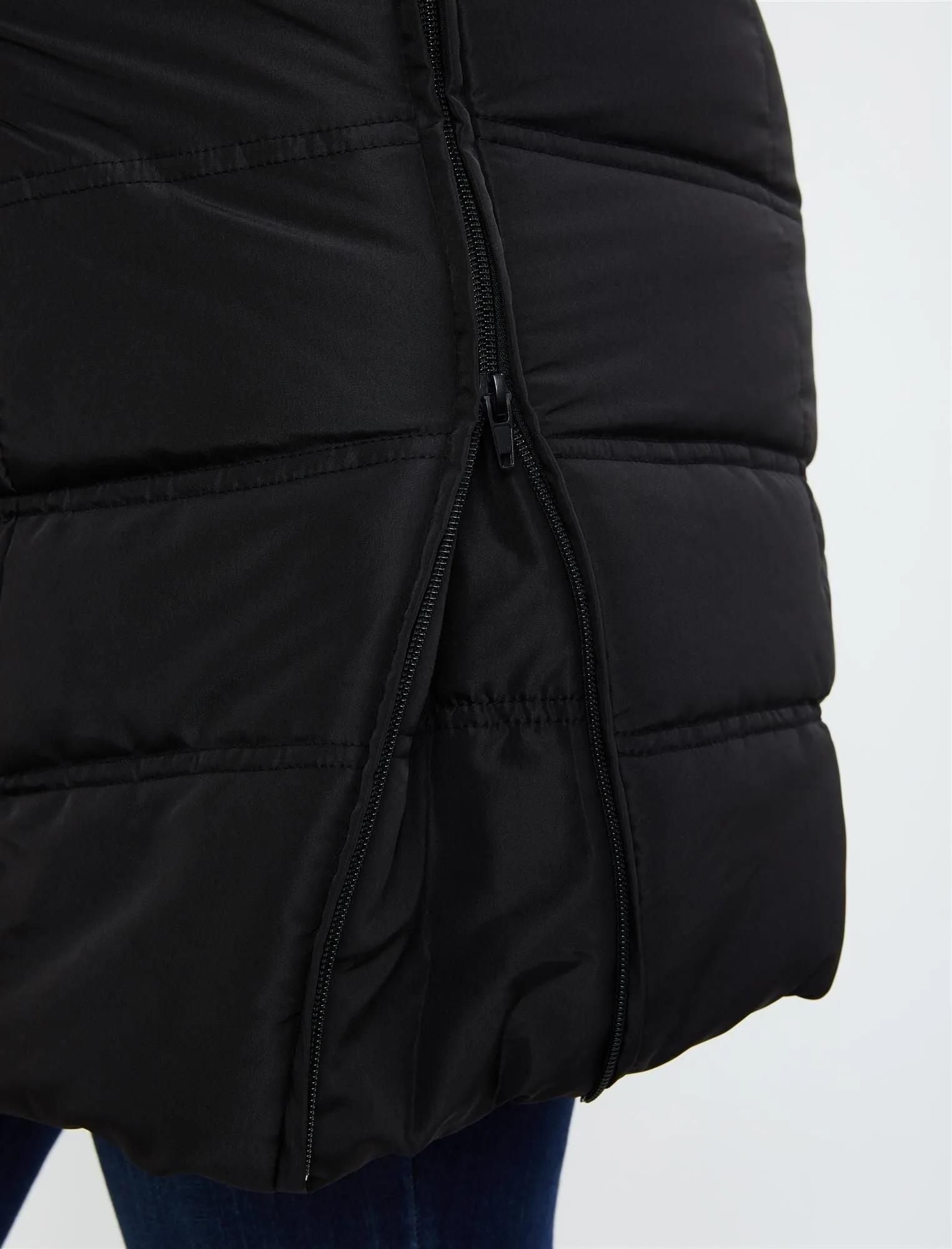 Expandable Quilted Puffer Maternity Coat in Black