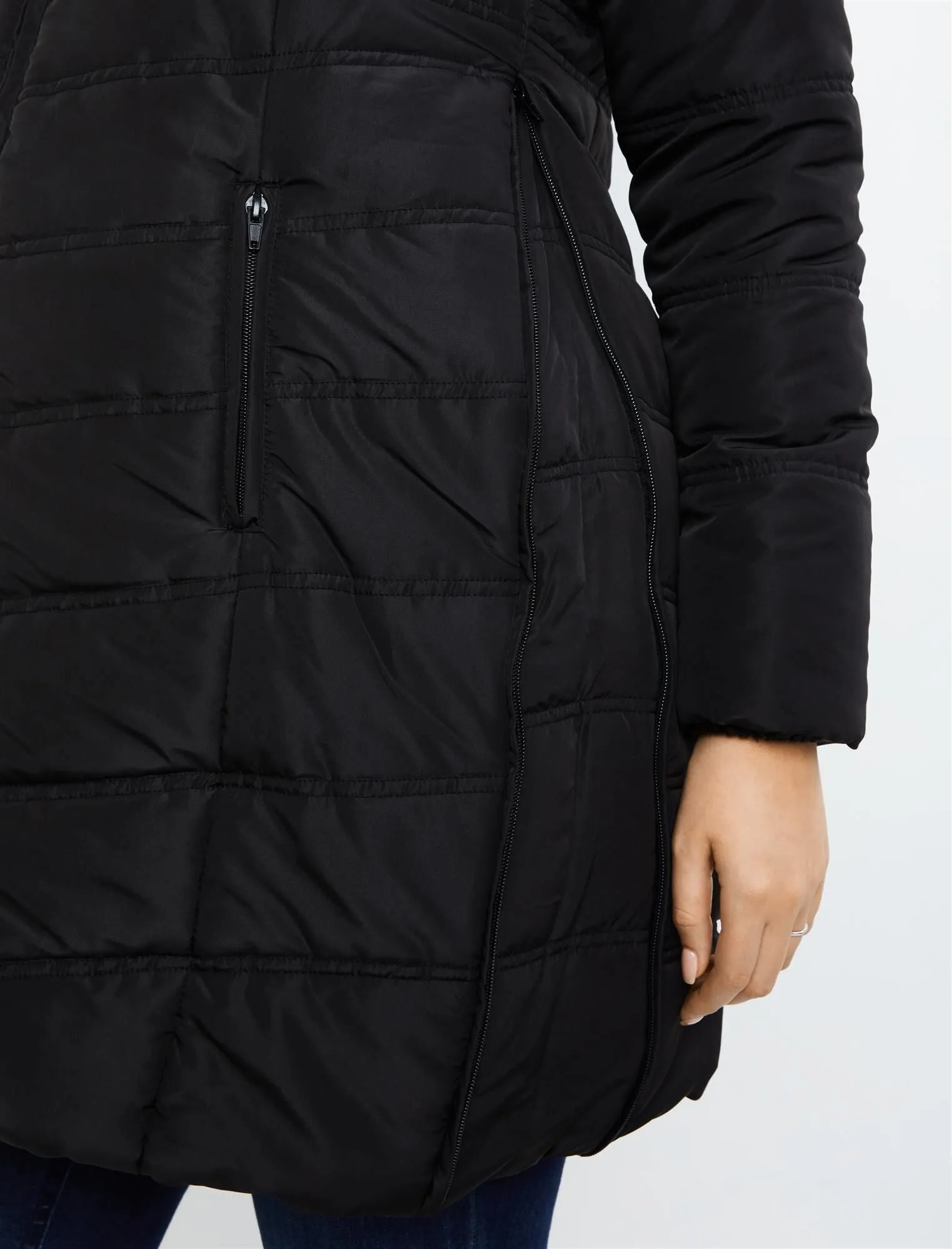 Expandable Quilted Puffer Maternity Coat in Black