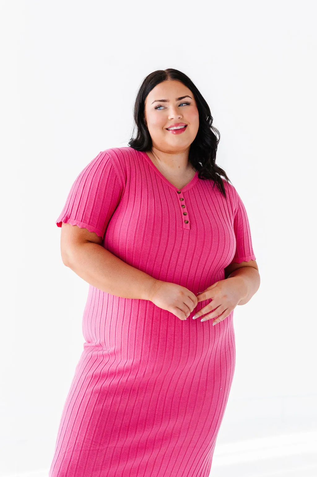 Harper Short Sleeve Dress in Hot Pink