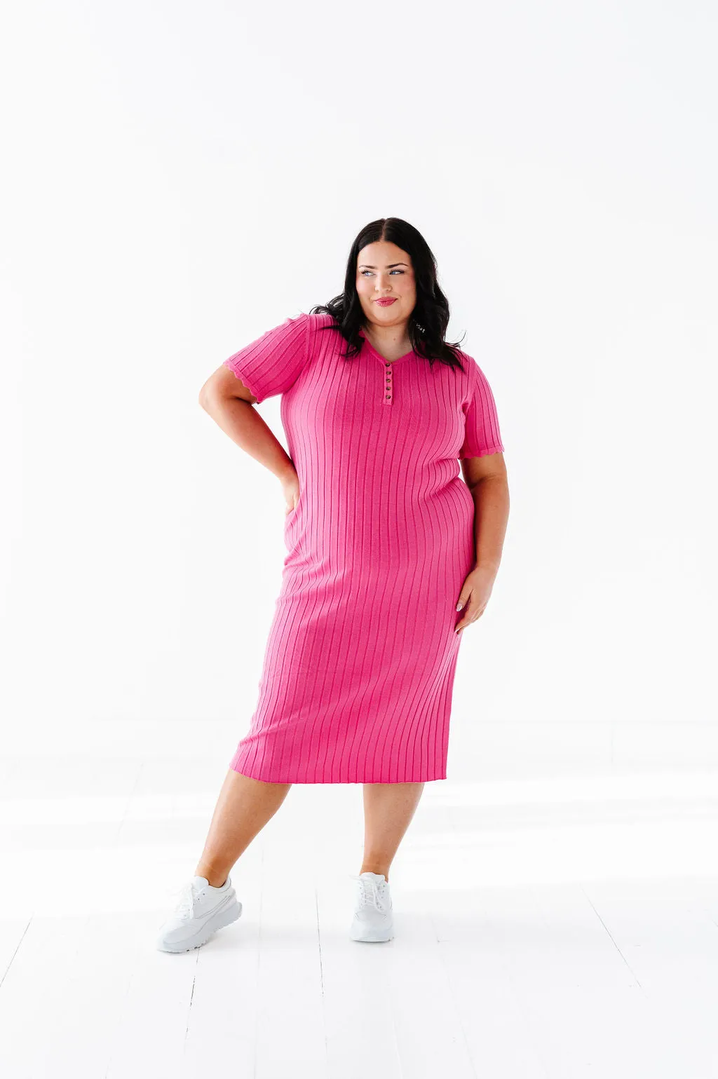 Harper Short Sleeve Dress in Hot Pink