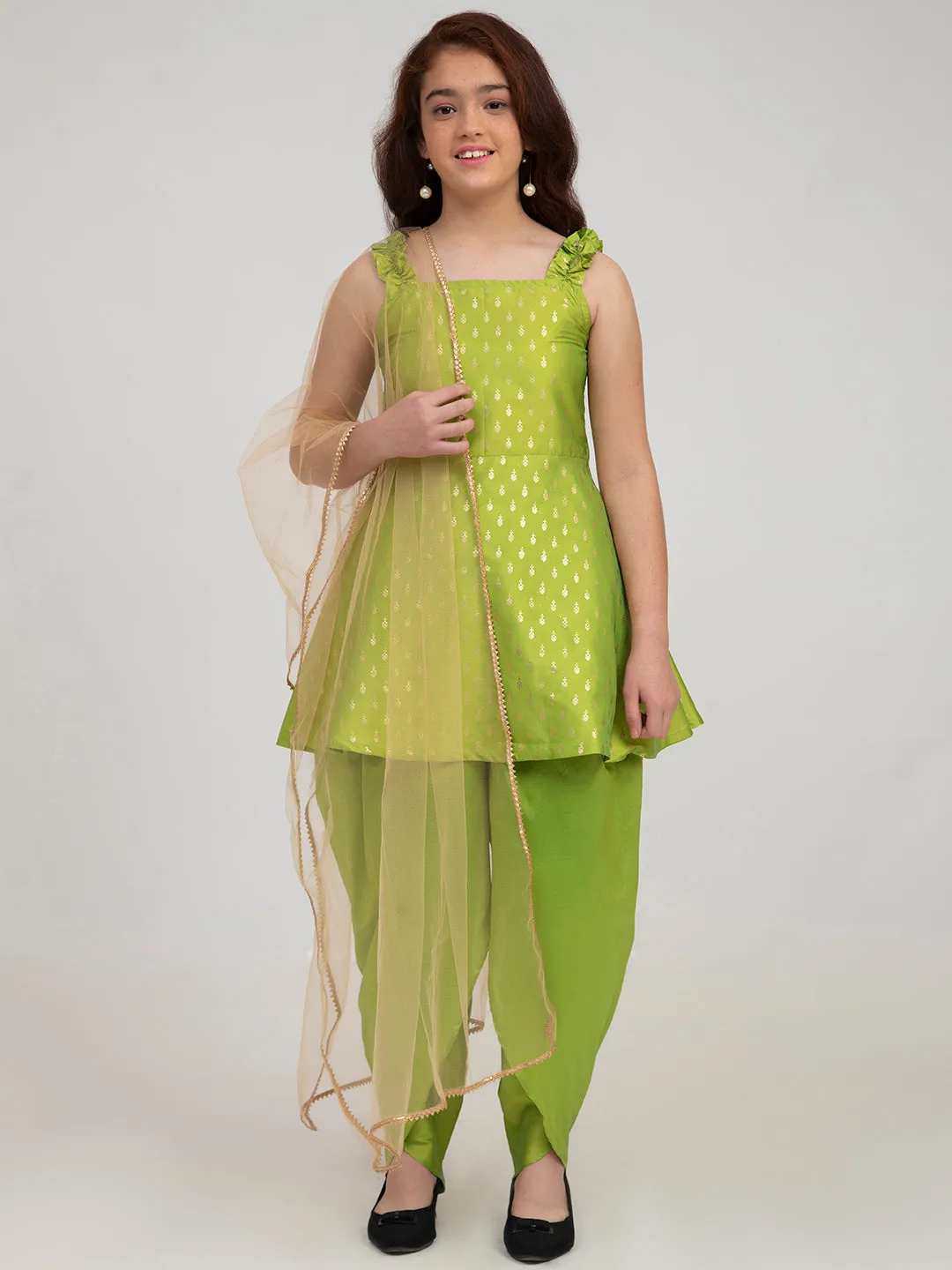 Jashvi Girls Green-Printed Kurta And Dhoti Pants With Dupatta