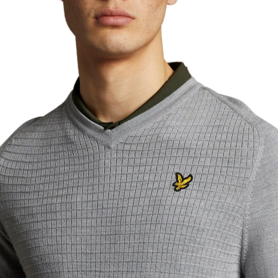 Lyle & Scott Merino Grid Texture V Neck Jumper - Pebble