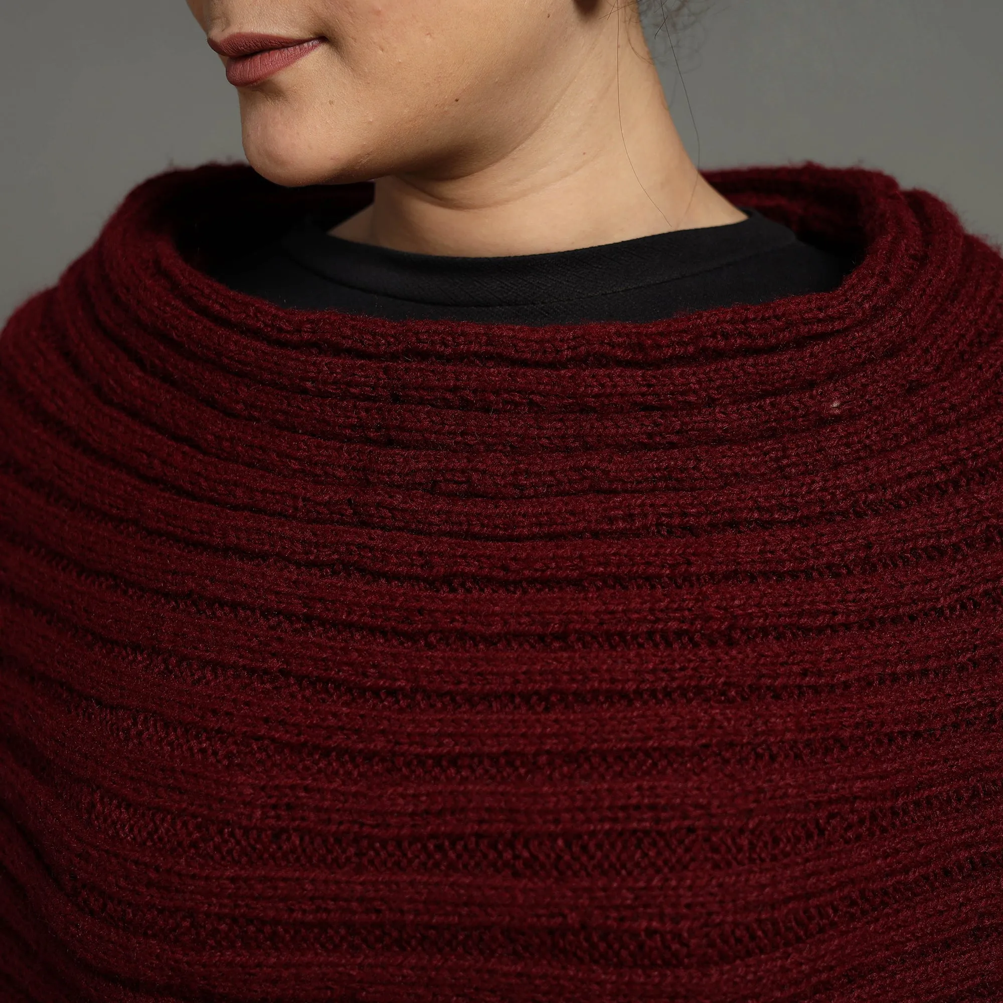 Maroon - Kumaun Hand Knitted Woolen Cowl 139