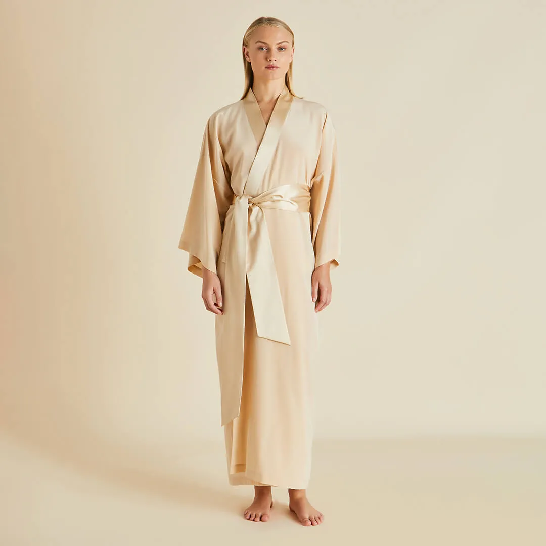 Queenie Caramel Robe in Silk Crêpe de Chine