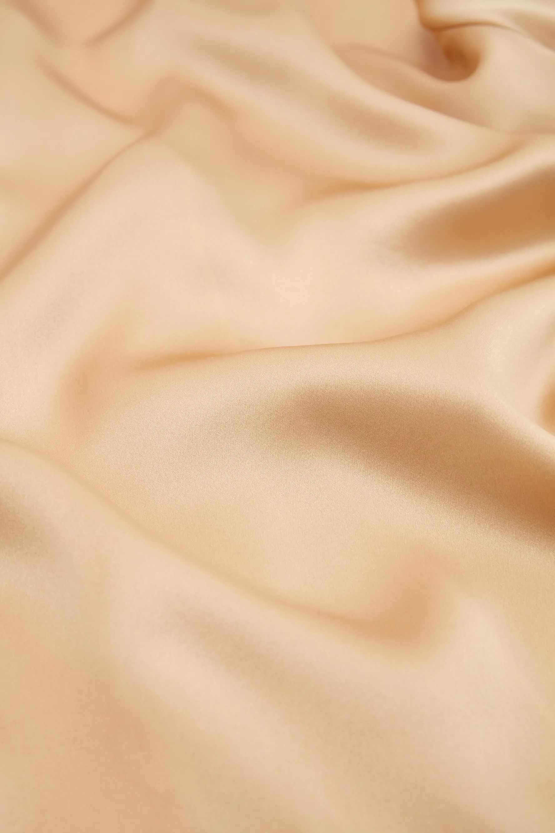 Queenie Caramel Robe in Silk Crêpe de Chine