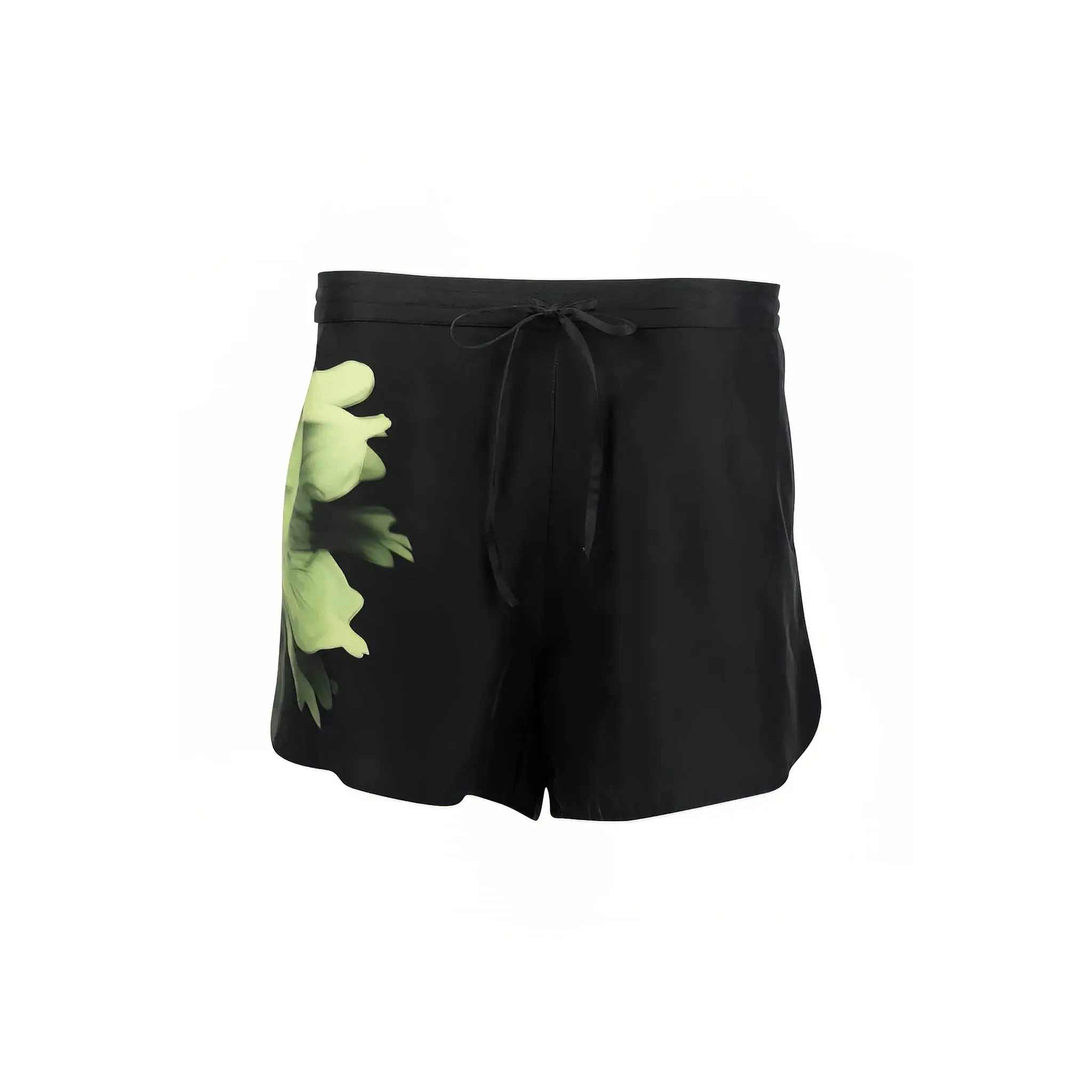 Silk Dreamscape Shorts Black Flower